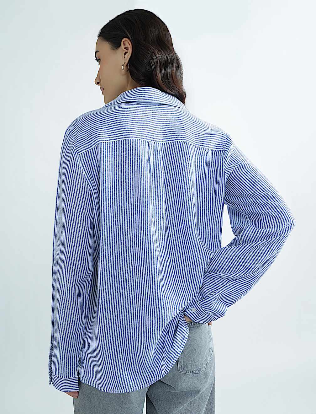 Linen Rich Plain Spread Collar Top