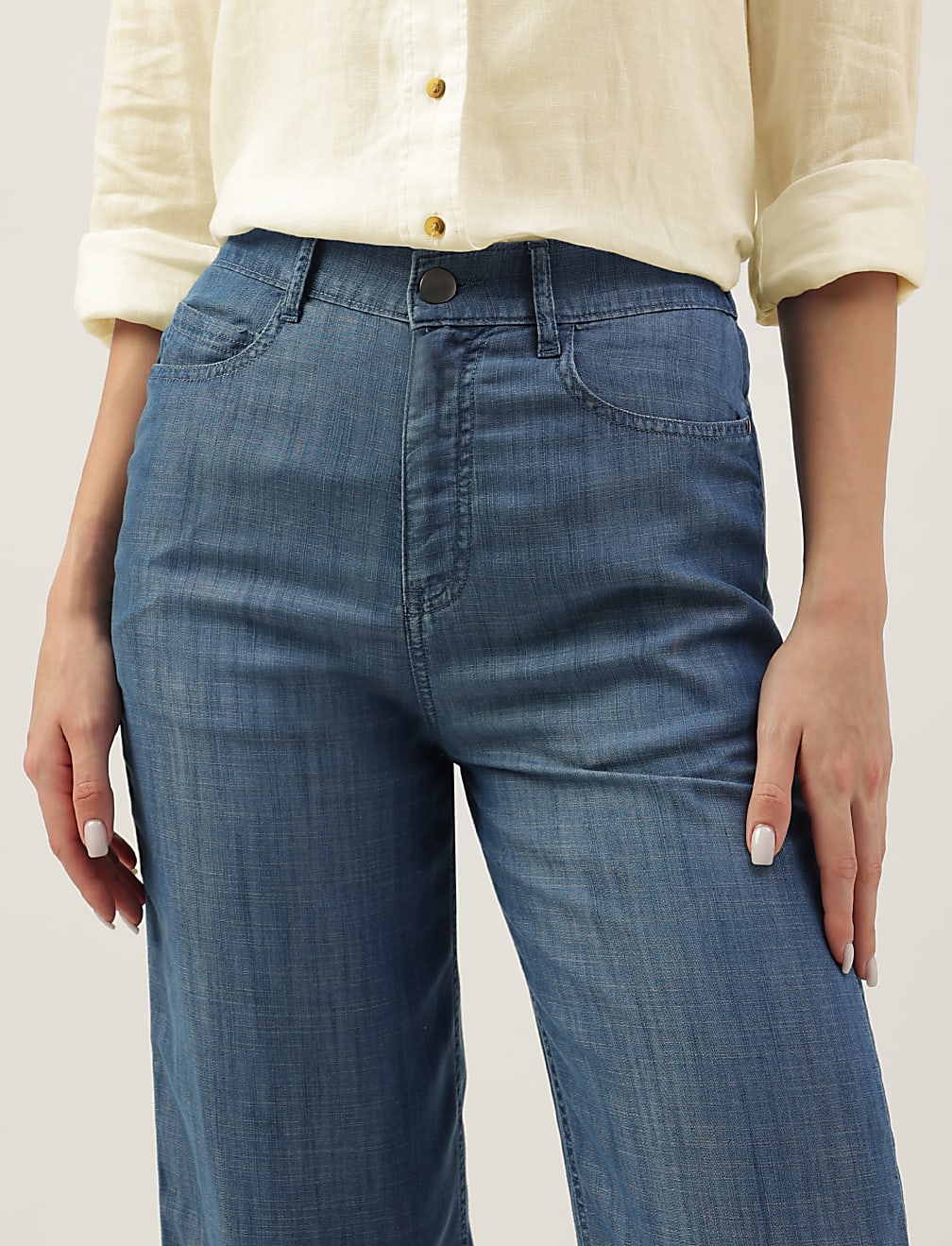 Solid Regular Fit Jeans