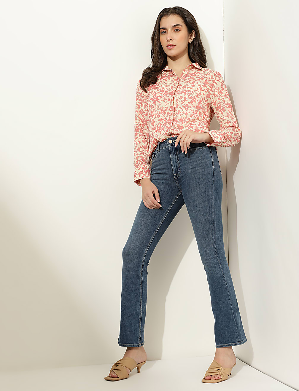 Solid Slim Fit Jeans
