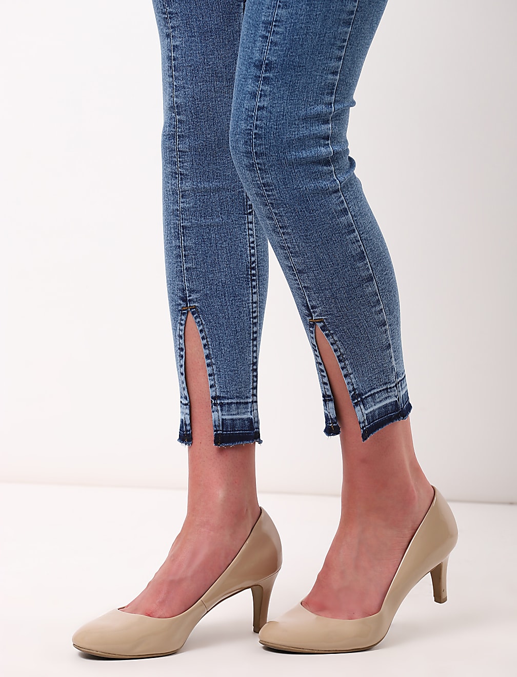 Front Slit Denim w/Stretch