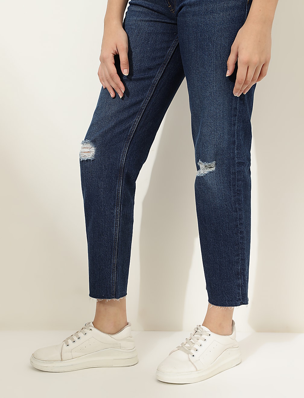 Solid Boyfriend Fit Jeans