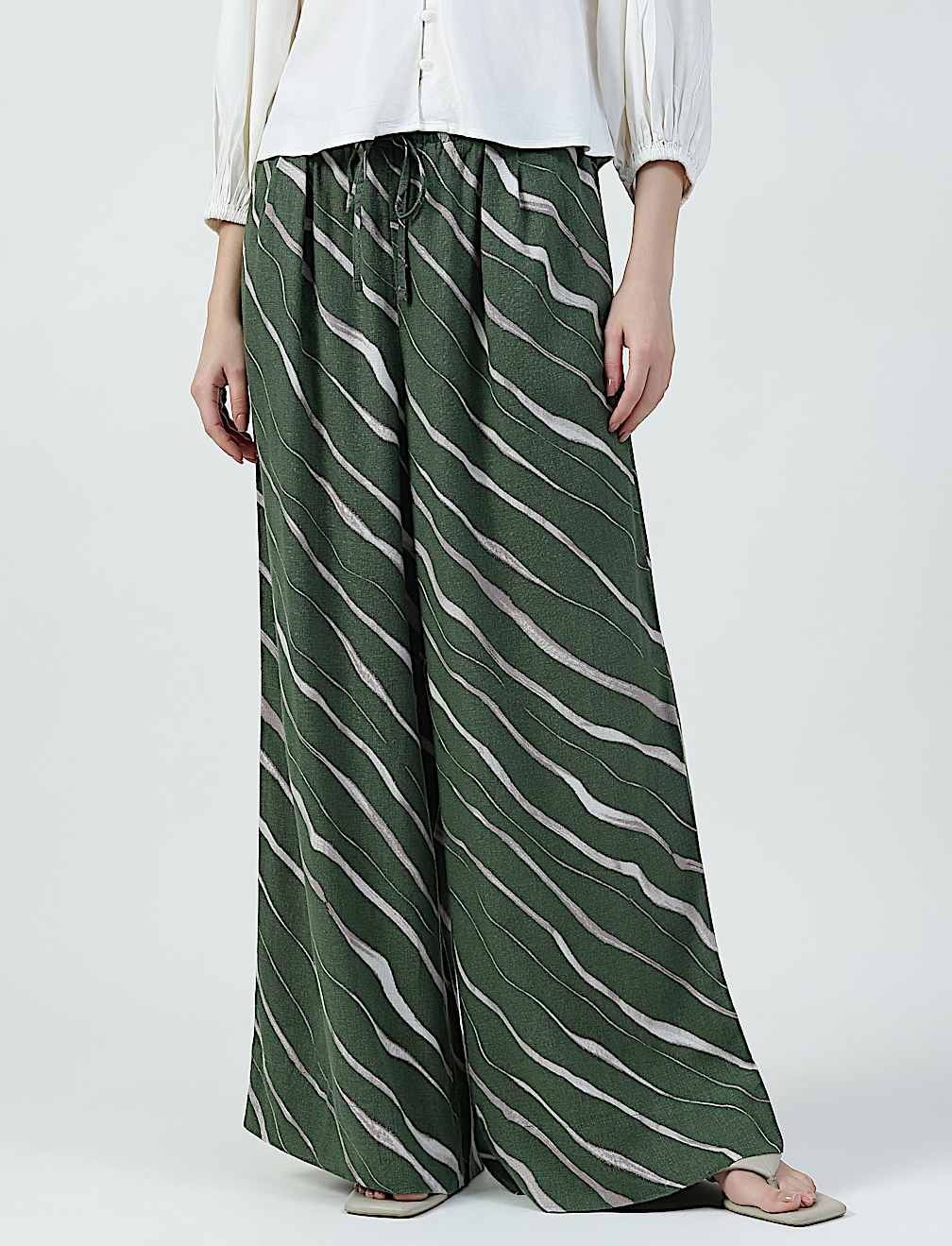 Linen Rich Plain Relaxed Fit Trousers