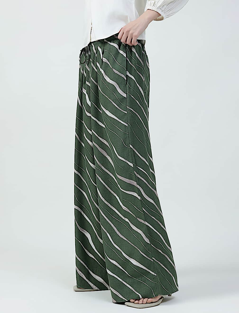 Linen Rich Plain Relaxed Fit Trousers