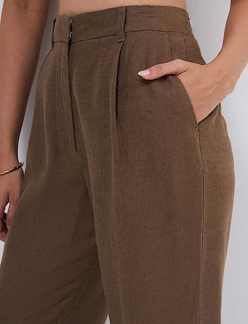 Linen Rich Pleat Front Cropped Trousers