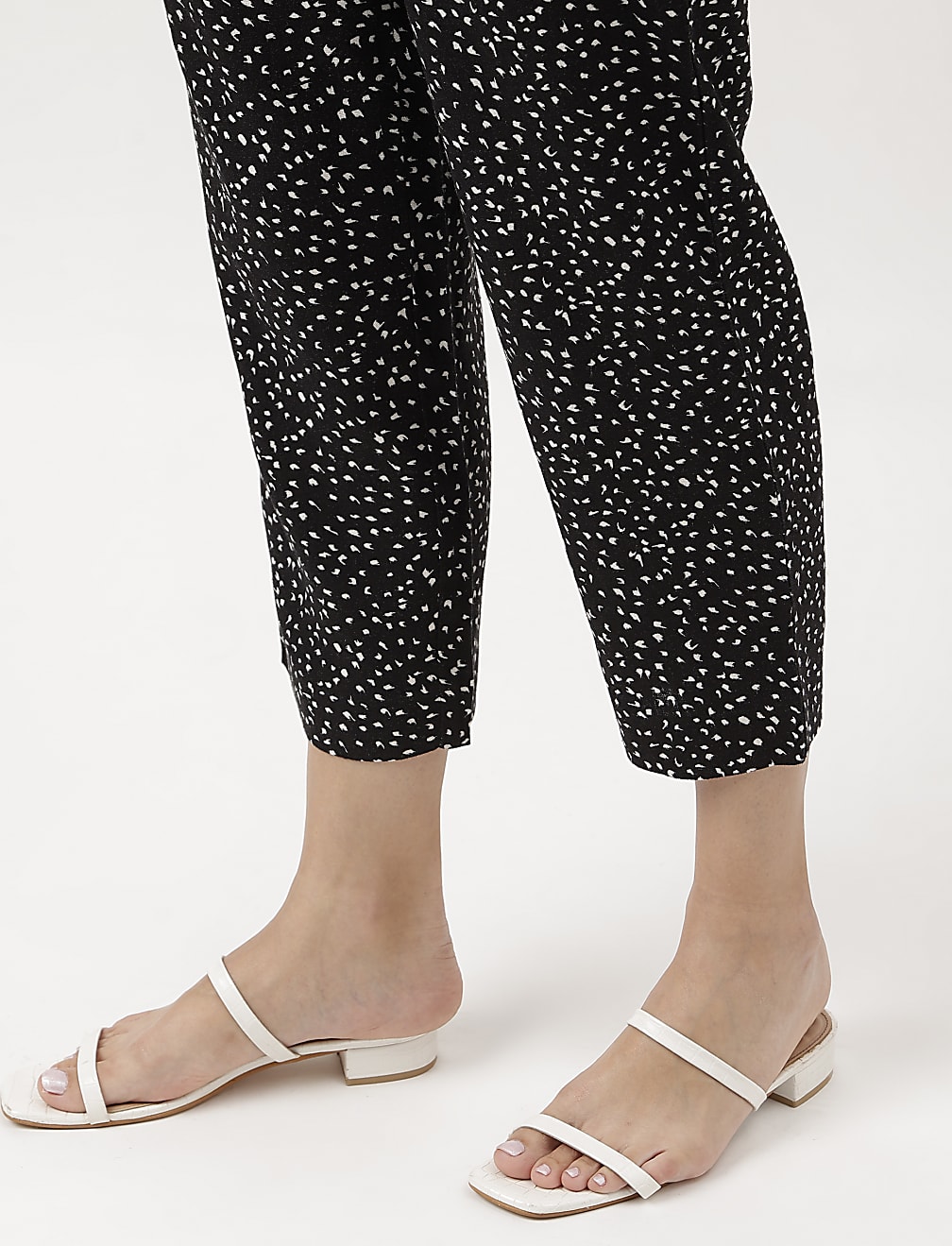 Linen Rich Dotted Mid Calf Trousers