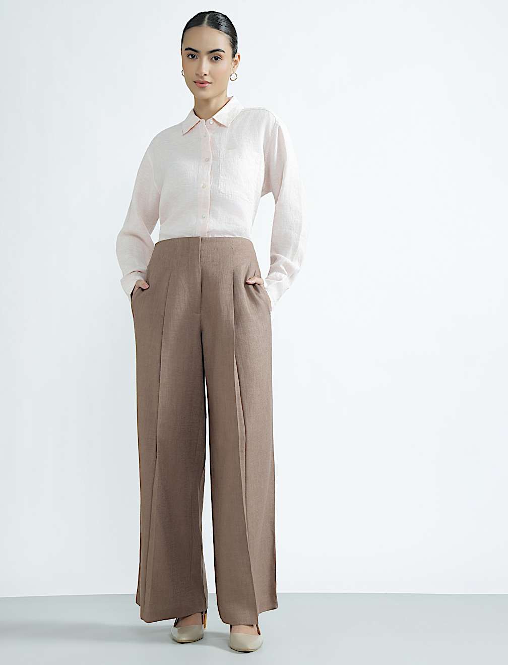 Linen Rich Pleated Wide Leg Trousers