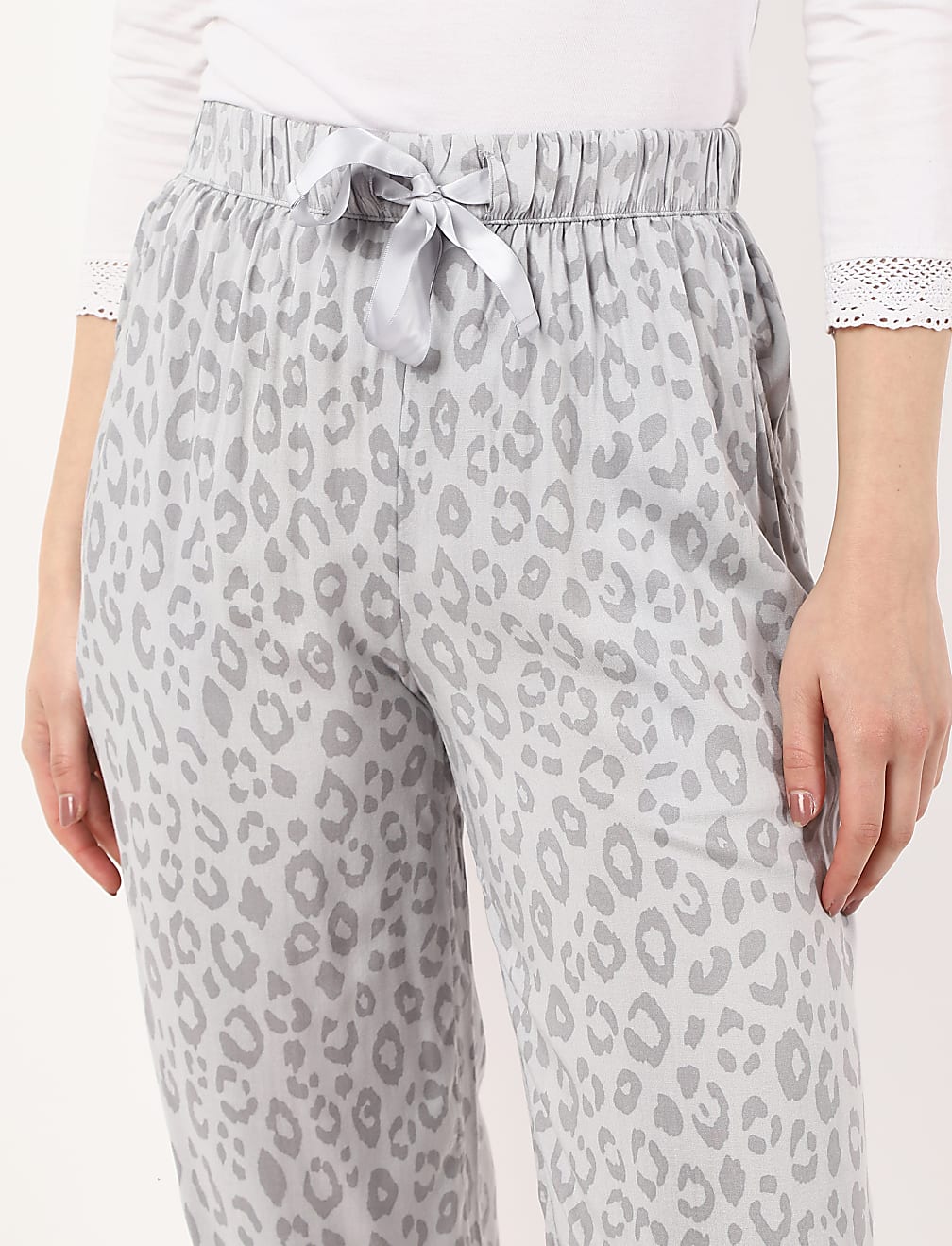 Pure Viscose Printed Regular Fit Pyjama