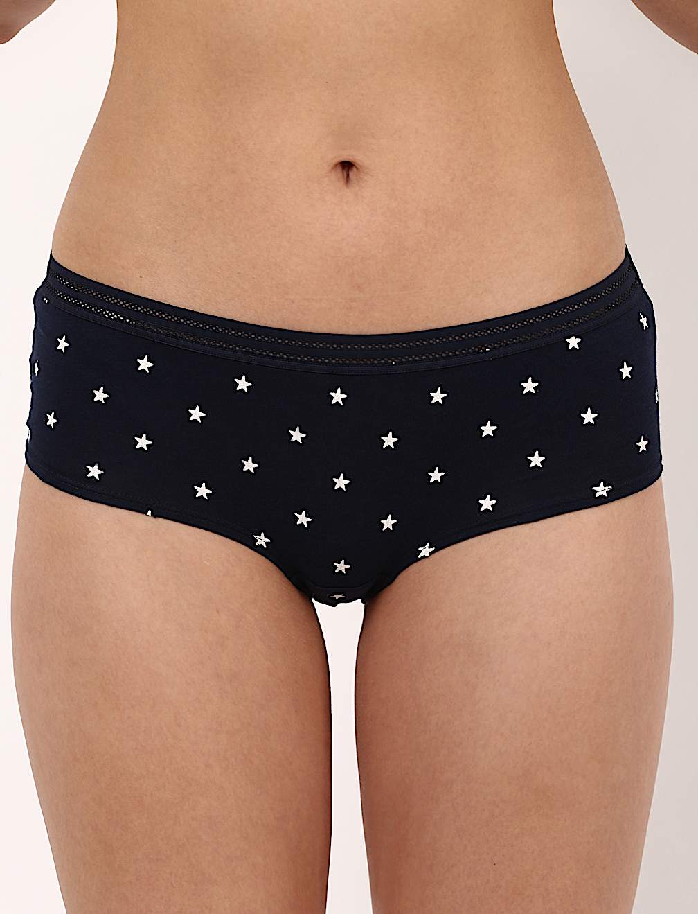 INT 5p Stars Lounge Print Short