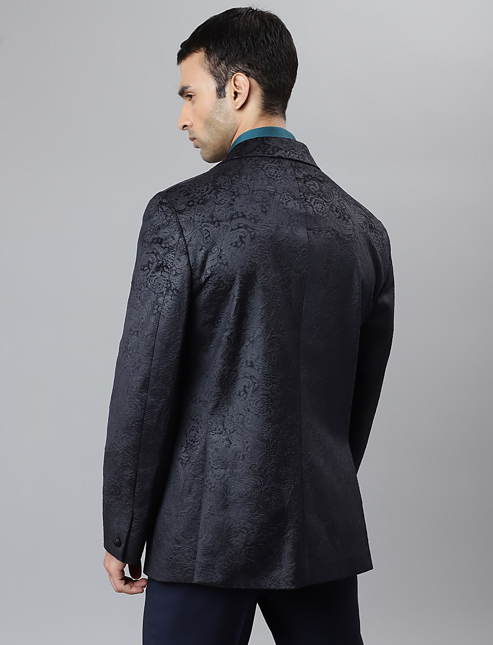 Premium Velvet Peak Lapel Blazer