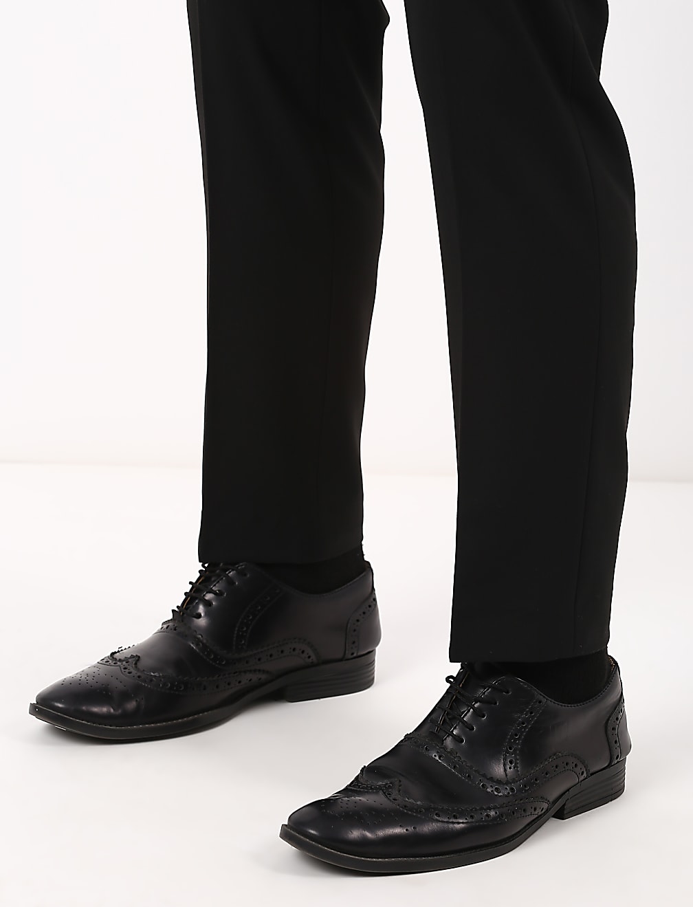Bi-Stretch Solid Slim Trouser