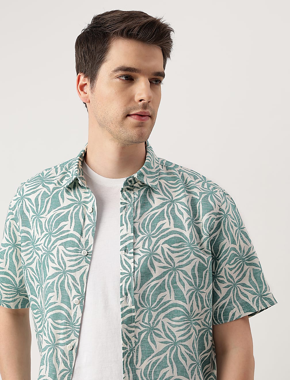 Linen Blend Striped Spread Collar Shirt