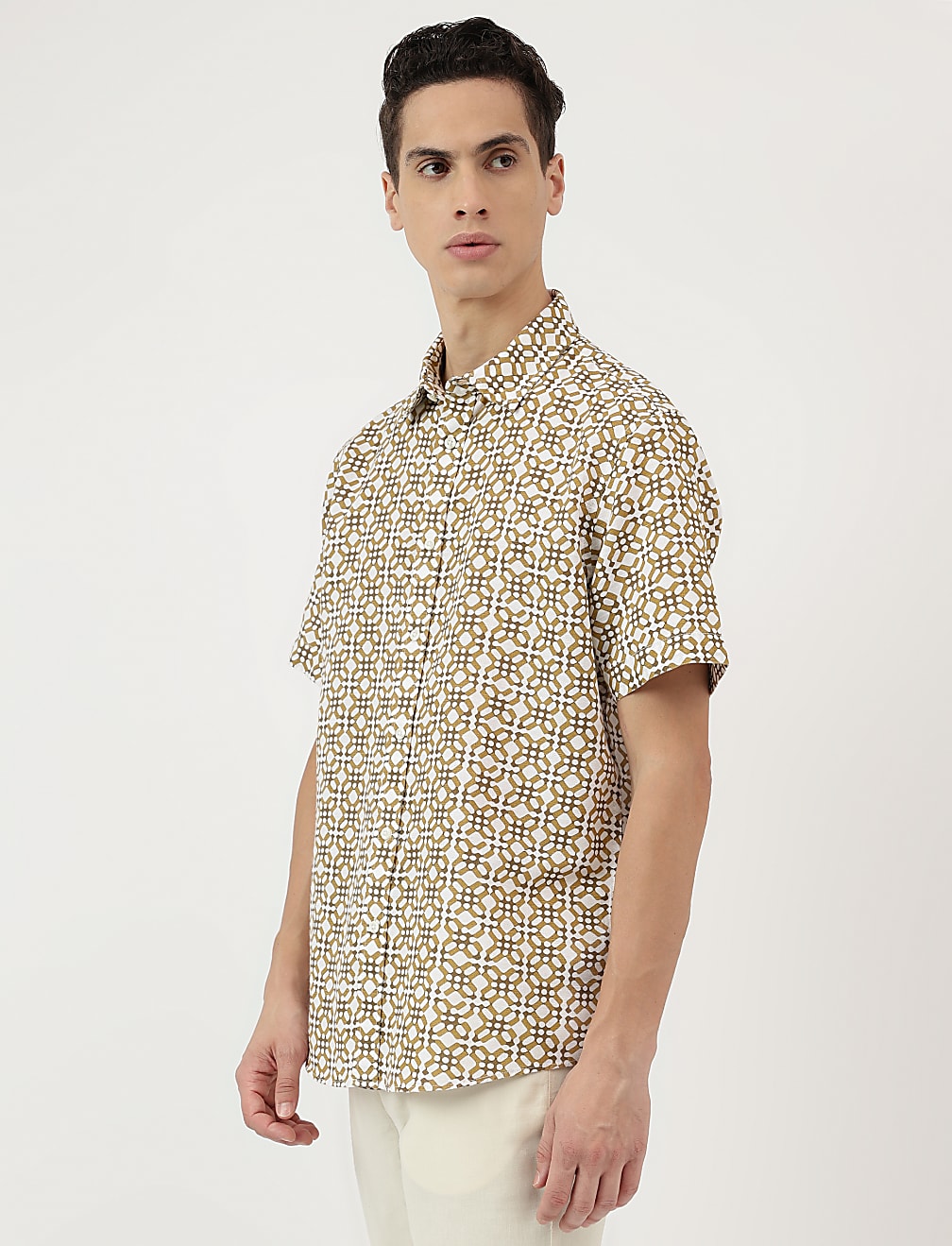 Relaxed Fit Spread Collar Shirt