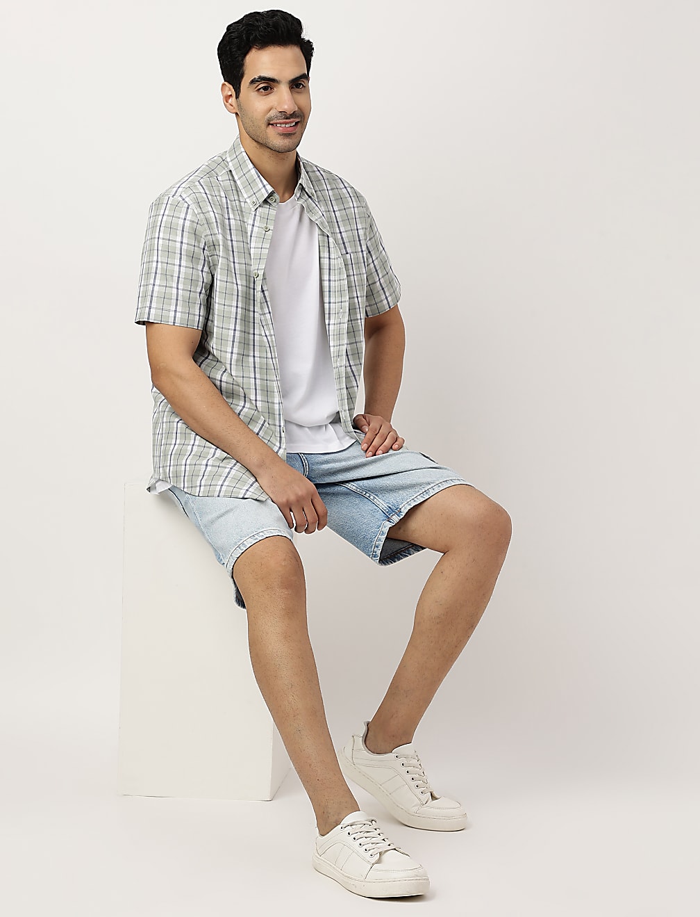 Pure Cotton Checks Button-down Collar Shirt