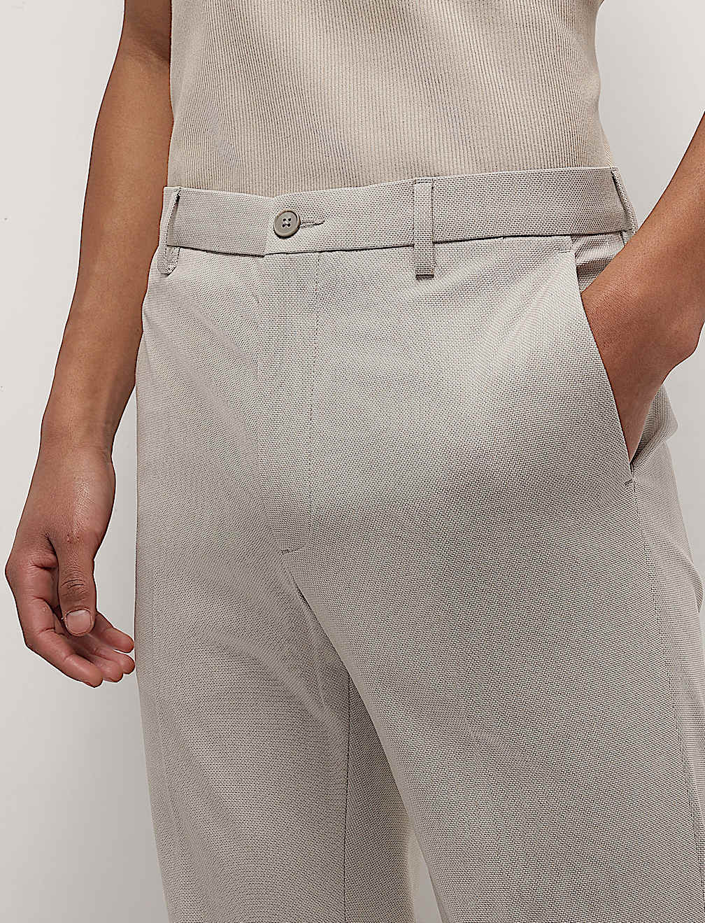 Mid Waist Textured Slim Fit Trousers