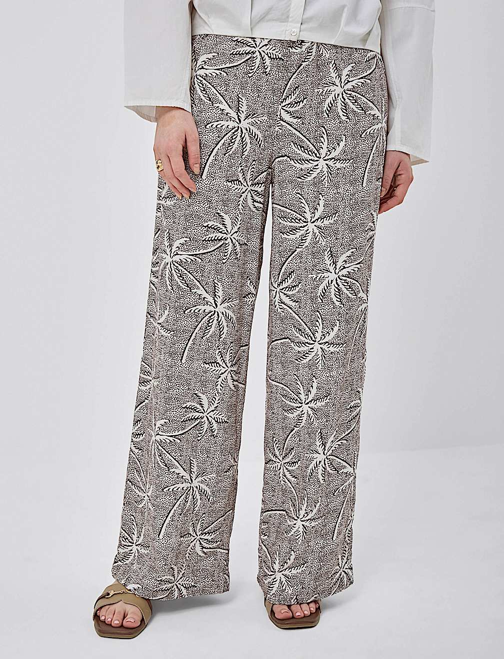 Linen Rich Embroidered Wide Leg Trousers