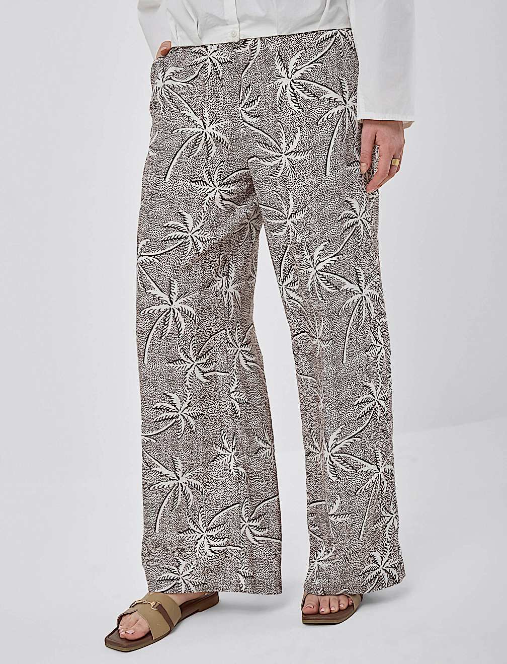 Linen Rich Embroidered Wide Leg Trousers