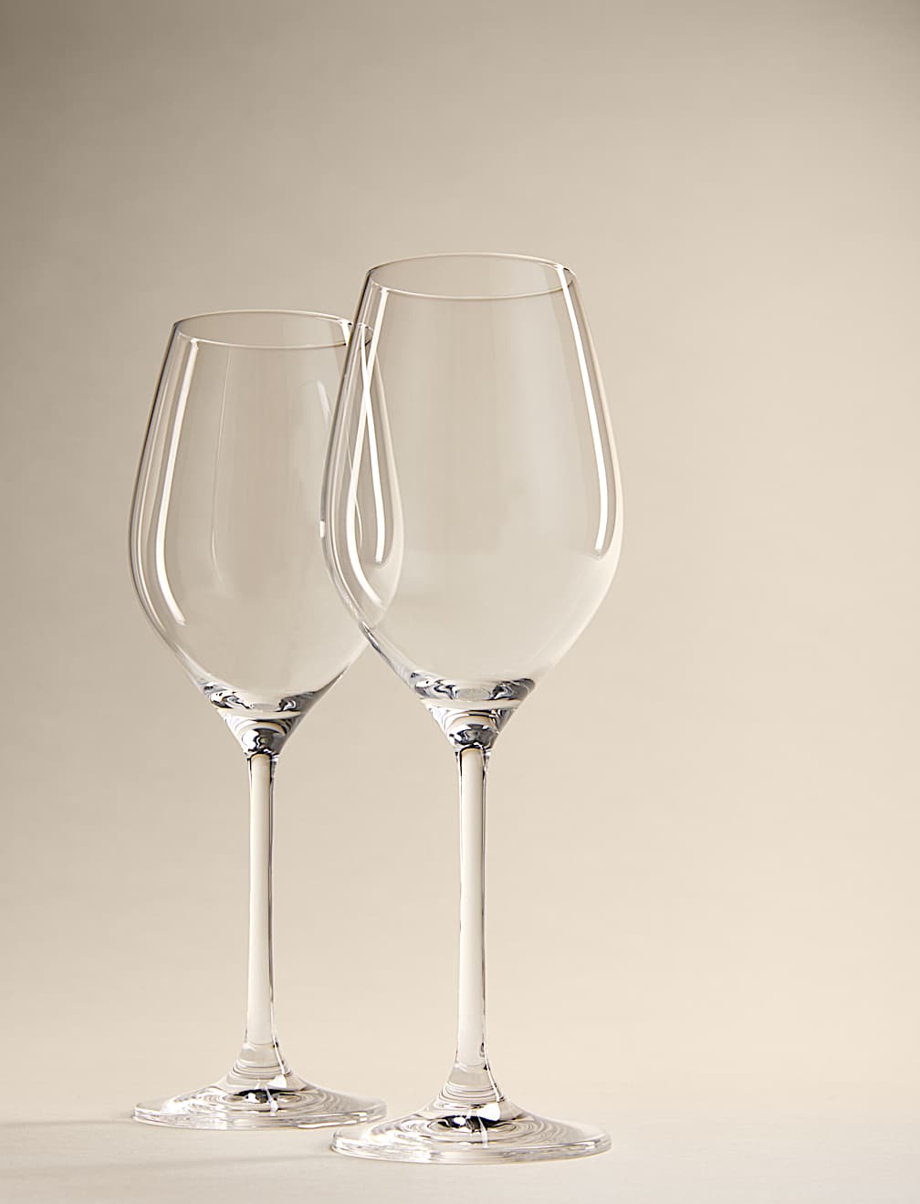 Set of 2 Wine Glasses