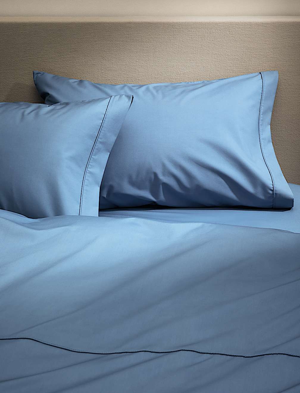 2 Pack Egyptian Cotton 230 Thread Count Crisp Pillowcases