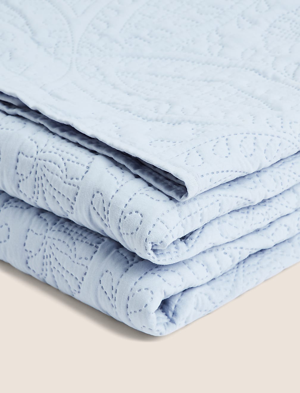 Quilted Pinsonic Bedspread