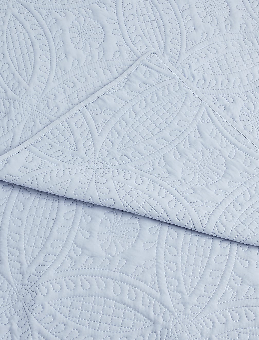 Quilted Pinsonic Bedspread