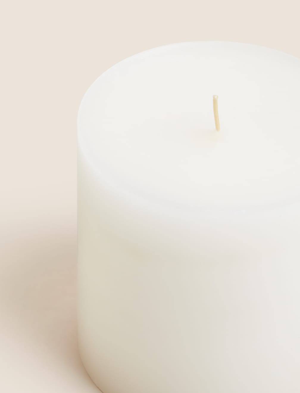 Medium Pillar Light Up Candle
