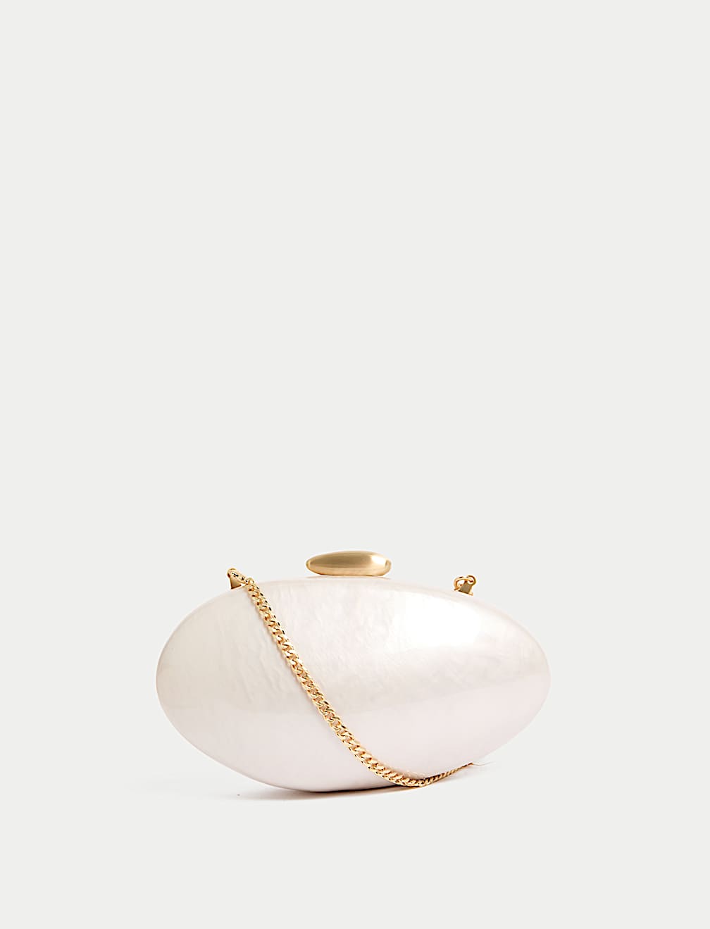 PEARL EFFECT CLUTCH BAG