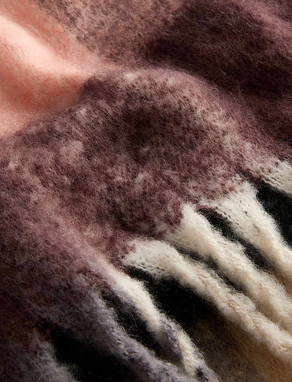 Checked Tassel Scarf