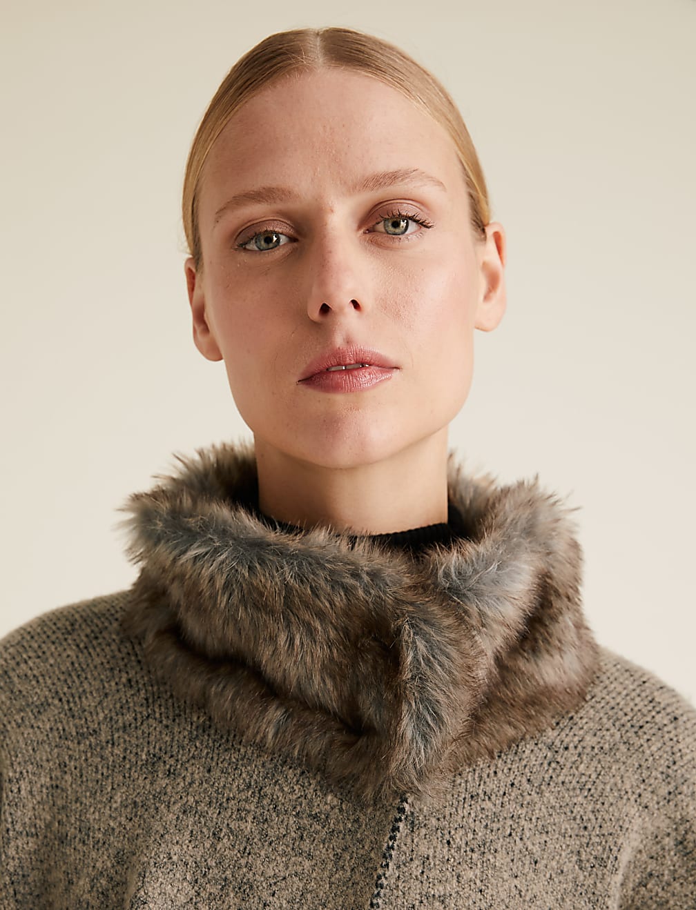 Knitted Striped Faux Fur Collar Poncho