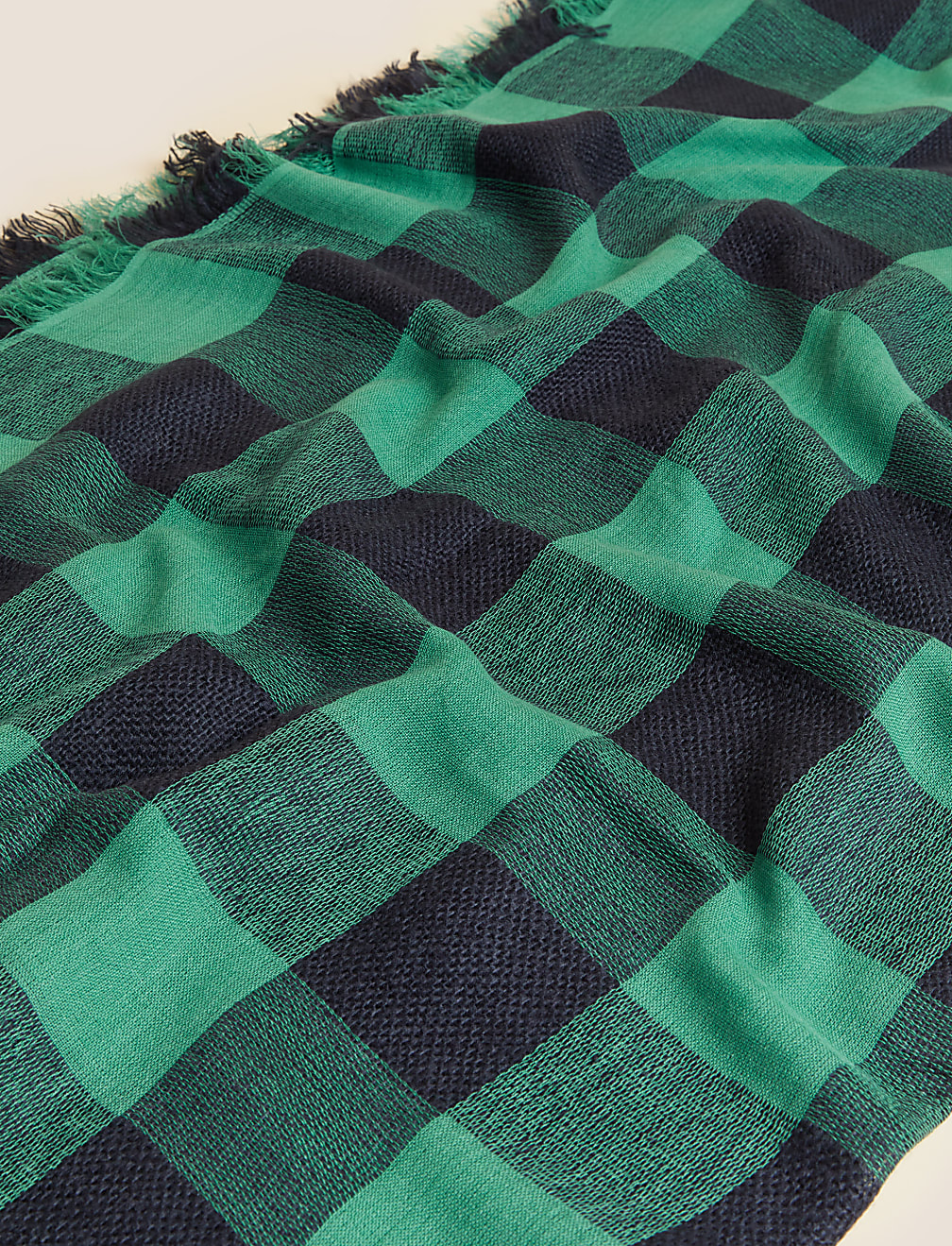Checked Fringed Scarf with Wool