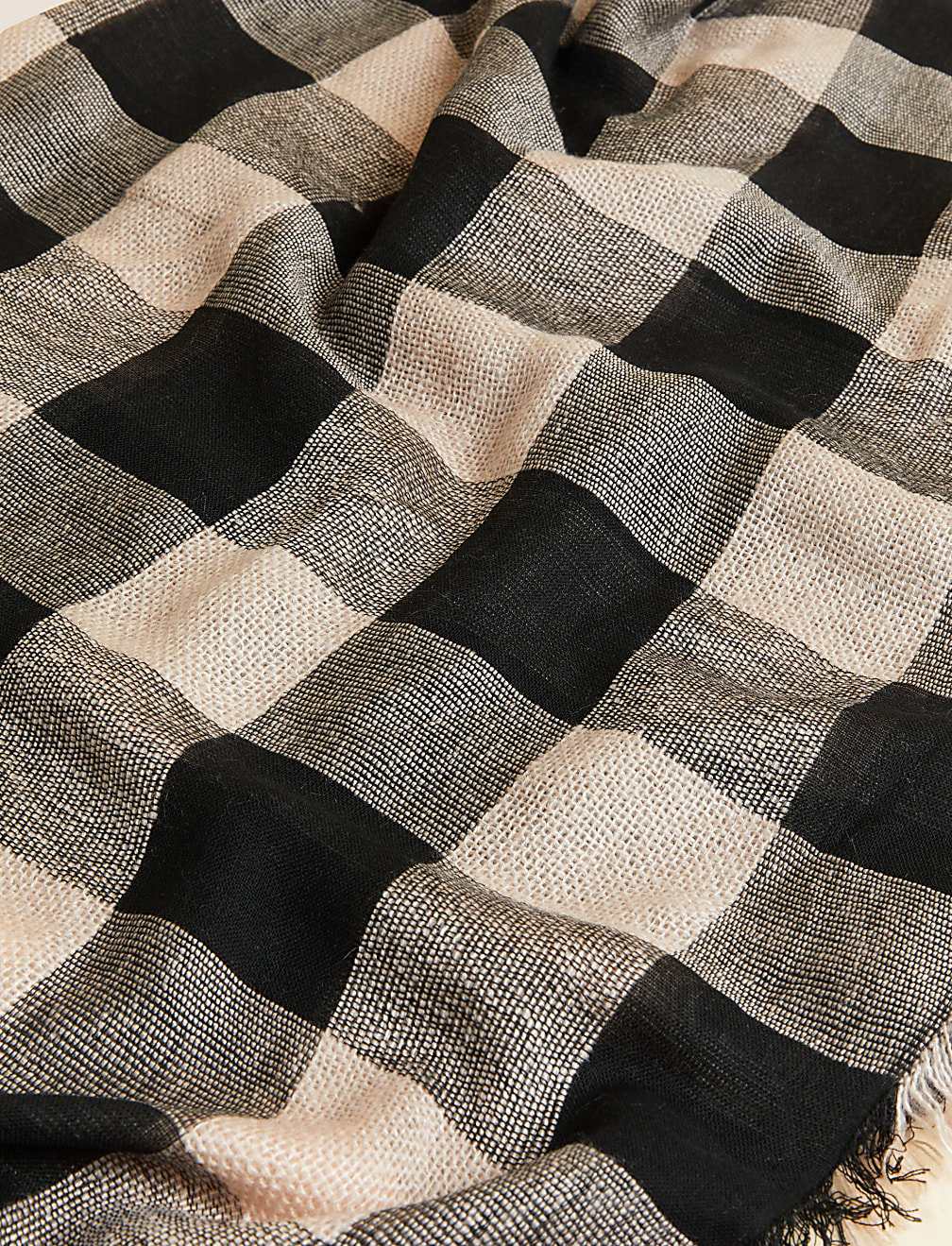 Checked Fringed Scarf with Wool