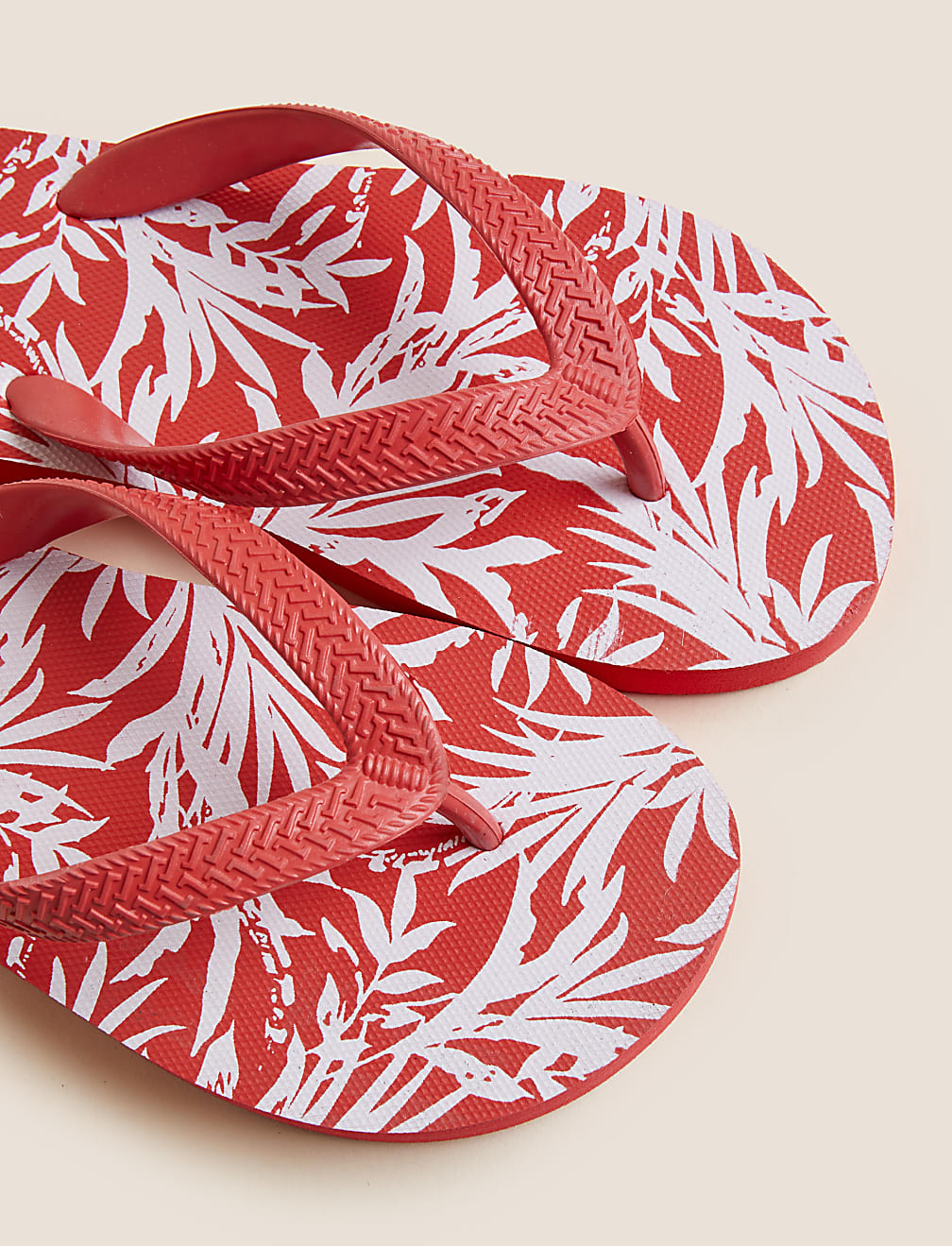 Printed Flip Flops with BLOOM&trade;