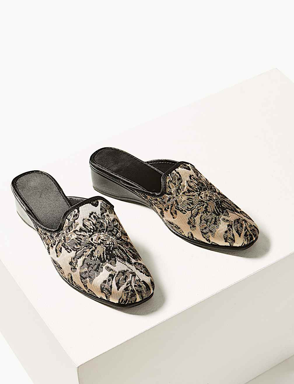 Wedge Heel Floral Print Mule Slippers