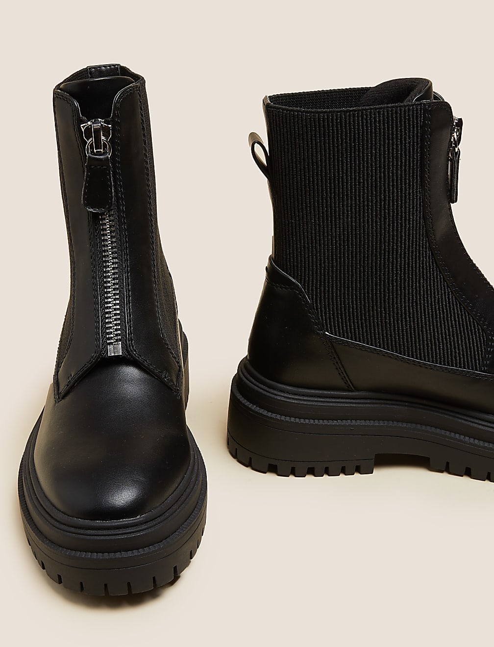 Chunky Chelsea Flatform Ankle Boots