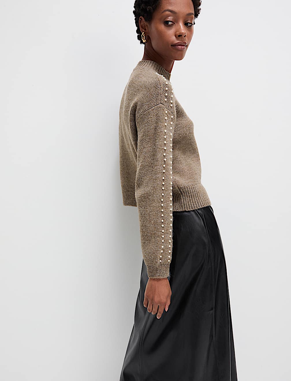 Embellished Cropped Crew Neck Jumper