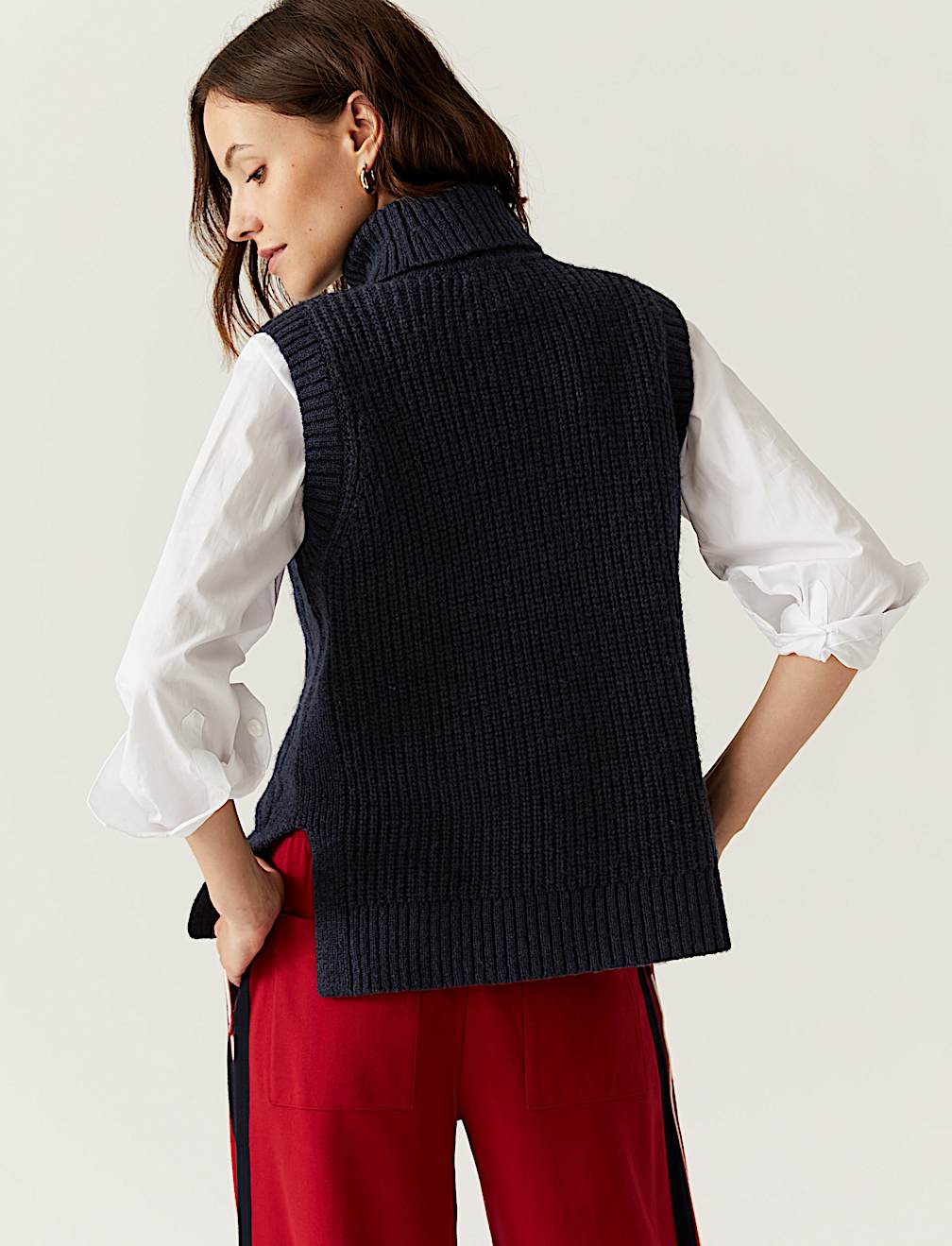 Recycled Blend Cable Knit Knitted Vest
