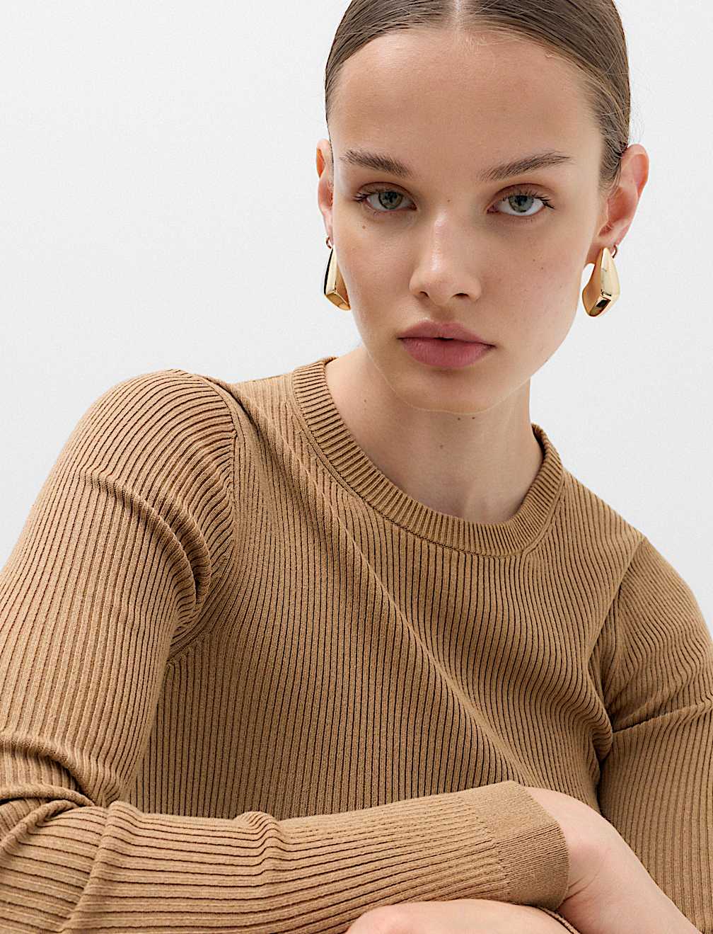 Ribbed Crew Neck Fitted Jumper