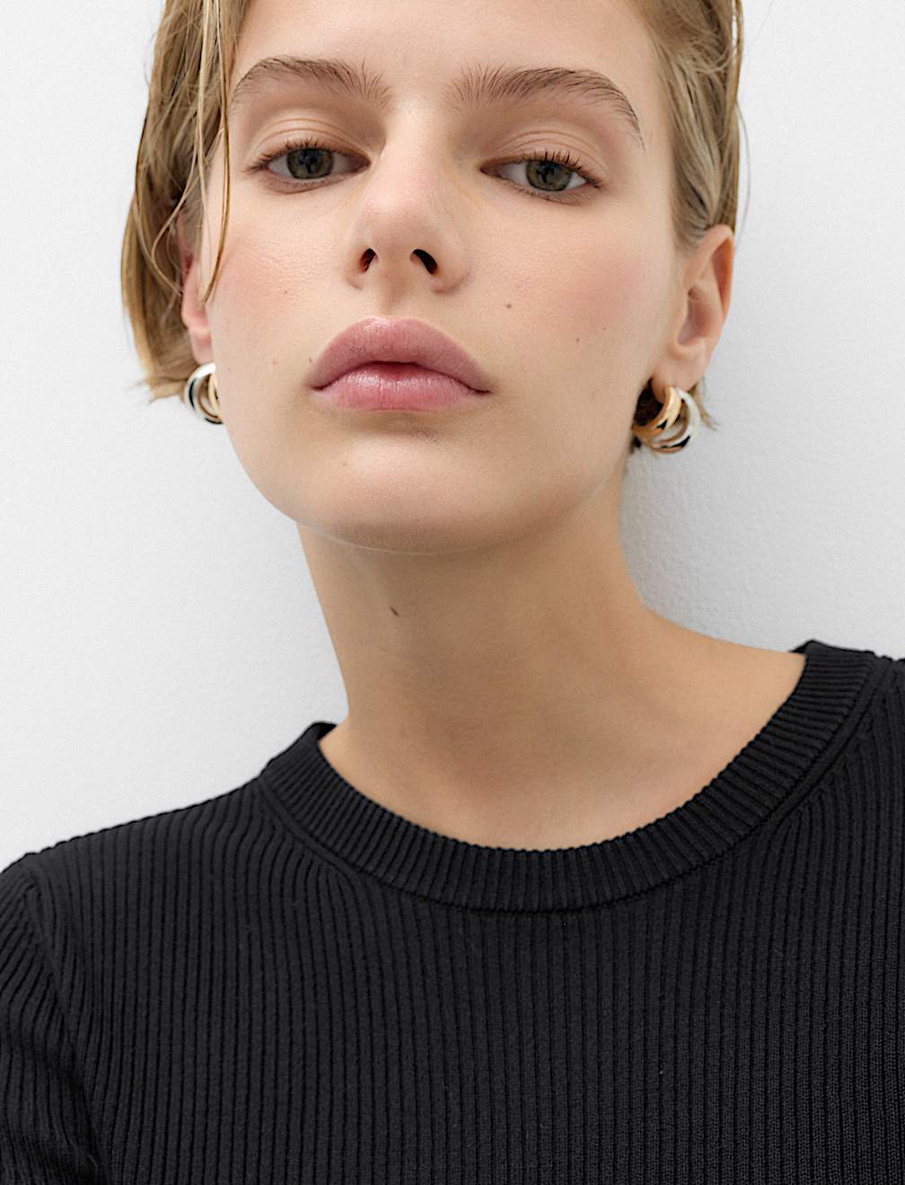 Ribbed Crew Neck Fitted Jumper