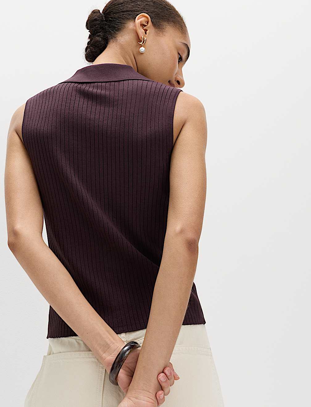 Ribbed Collared Slim Fit Knitted Top