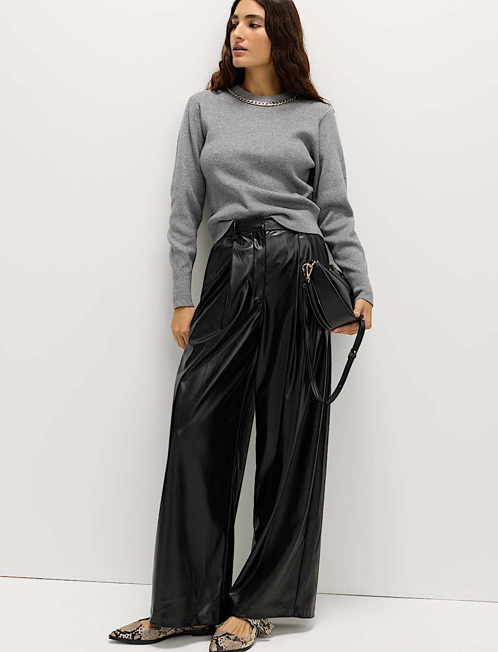 Ribbed Crew Neck Jumper