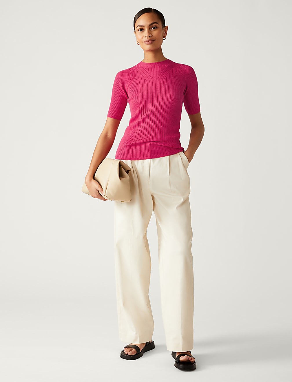 Ribbed Crew Neck Knitted Top