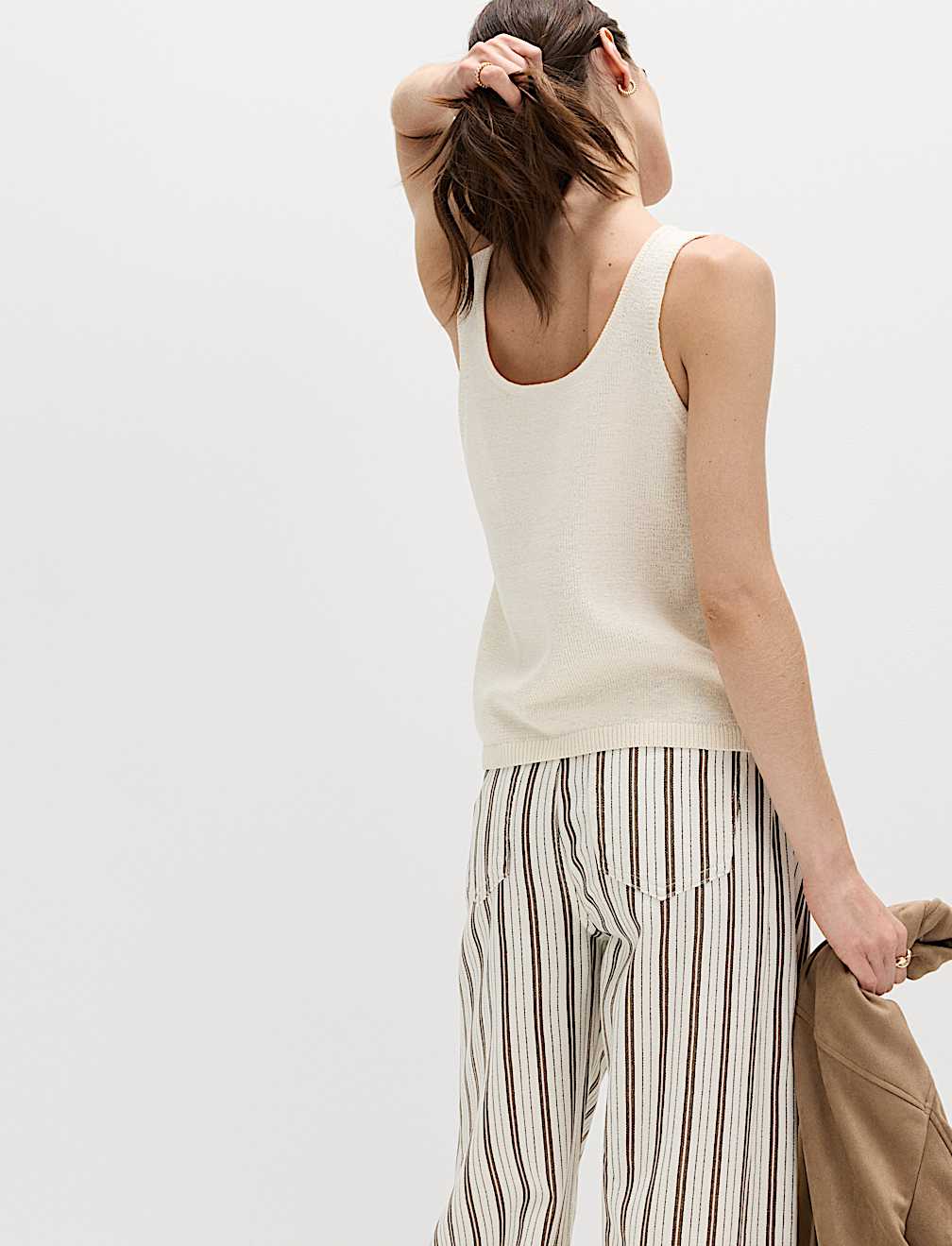 Cotton Blend Textured Scoop Neck Knitted Vest