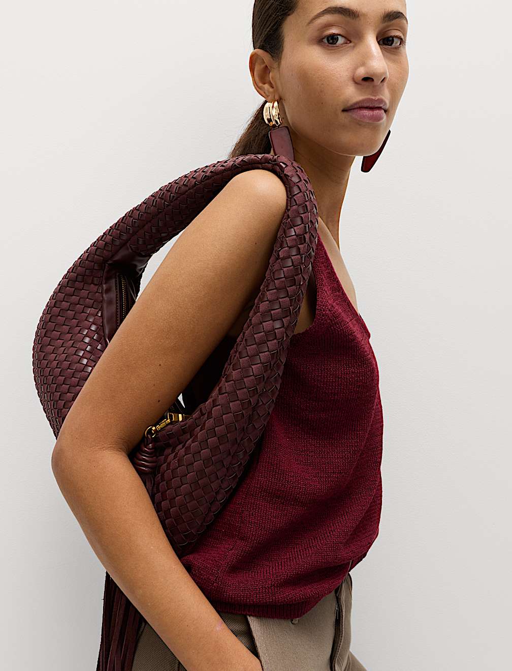 Cotton Blend Textured Scoop Neck Knitted Vest