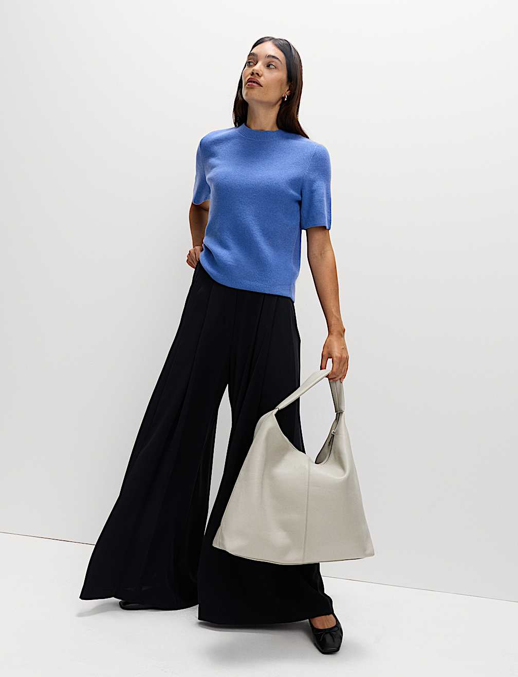 Air-Yarn Crew Neck Knitted Top