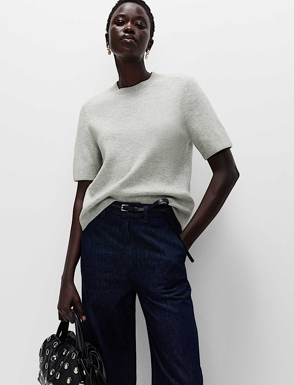 Air-Yarn Crew Neck Knitted Top