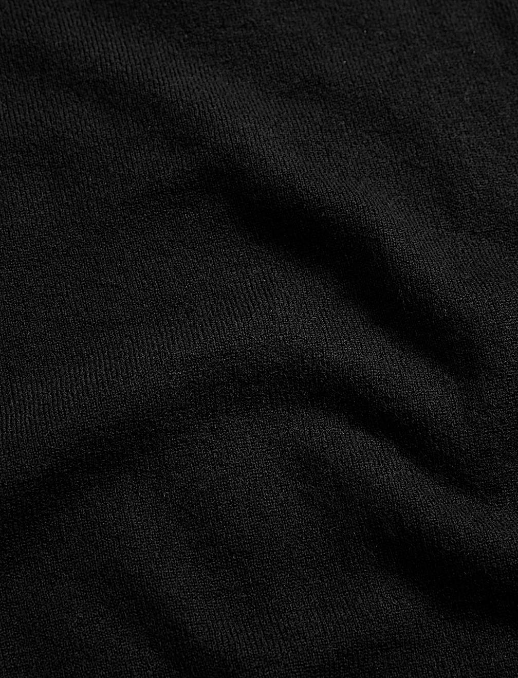 Air-Yarn V-Neck Jumper