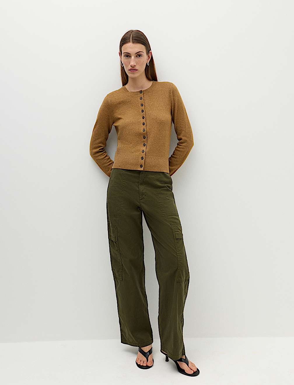 Air-Yarn Crew Neck Short Cardigan