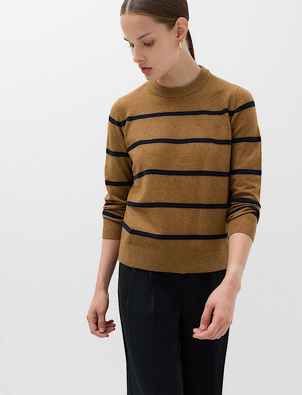 Air-Yarn Striped Crew Neck Jumper