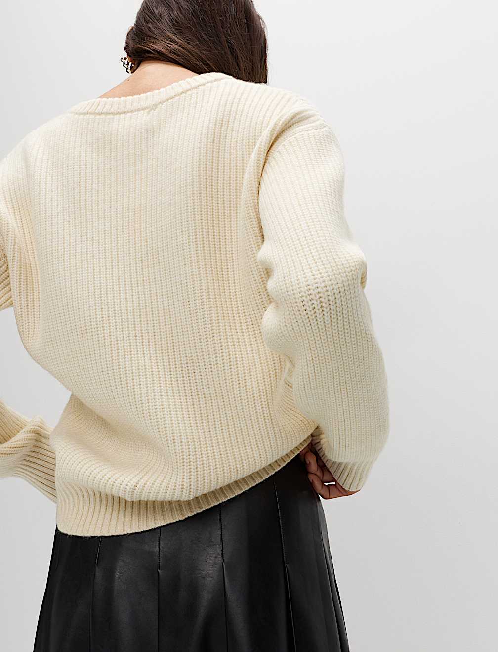 Cloud-Yarn Ribbed Crew Neck Jumper
