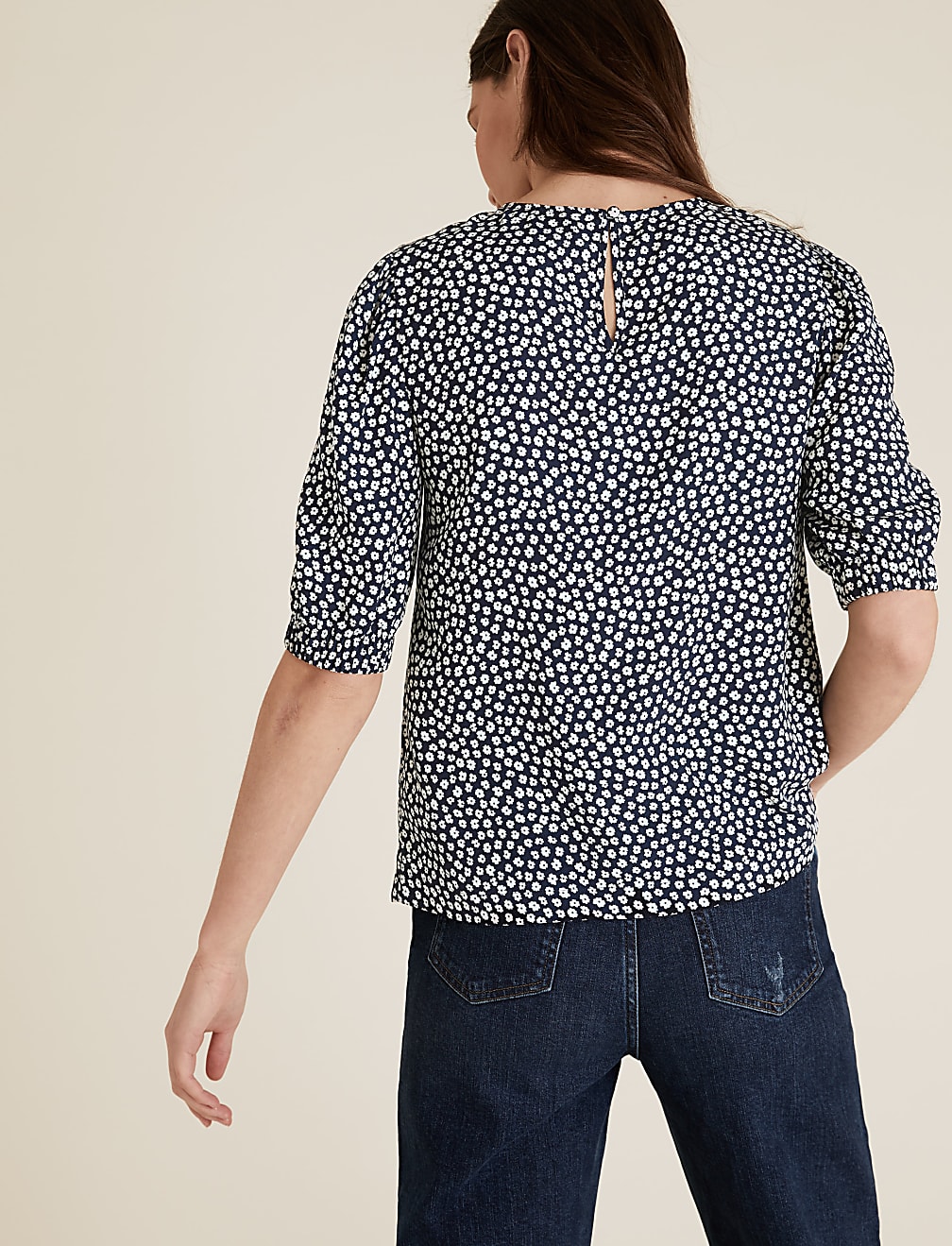 Ditsy Floral Round Neck Puff Sleeve Top
