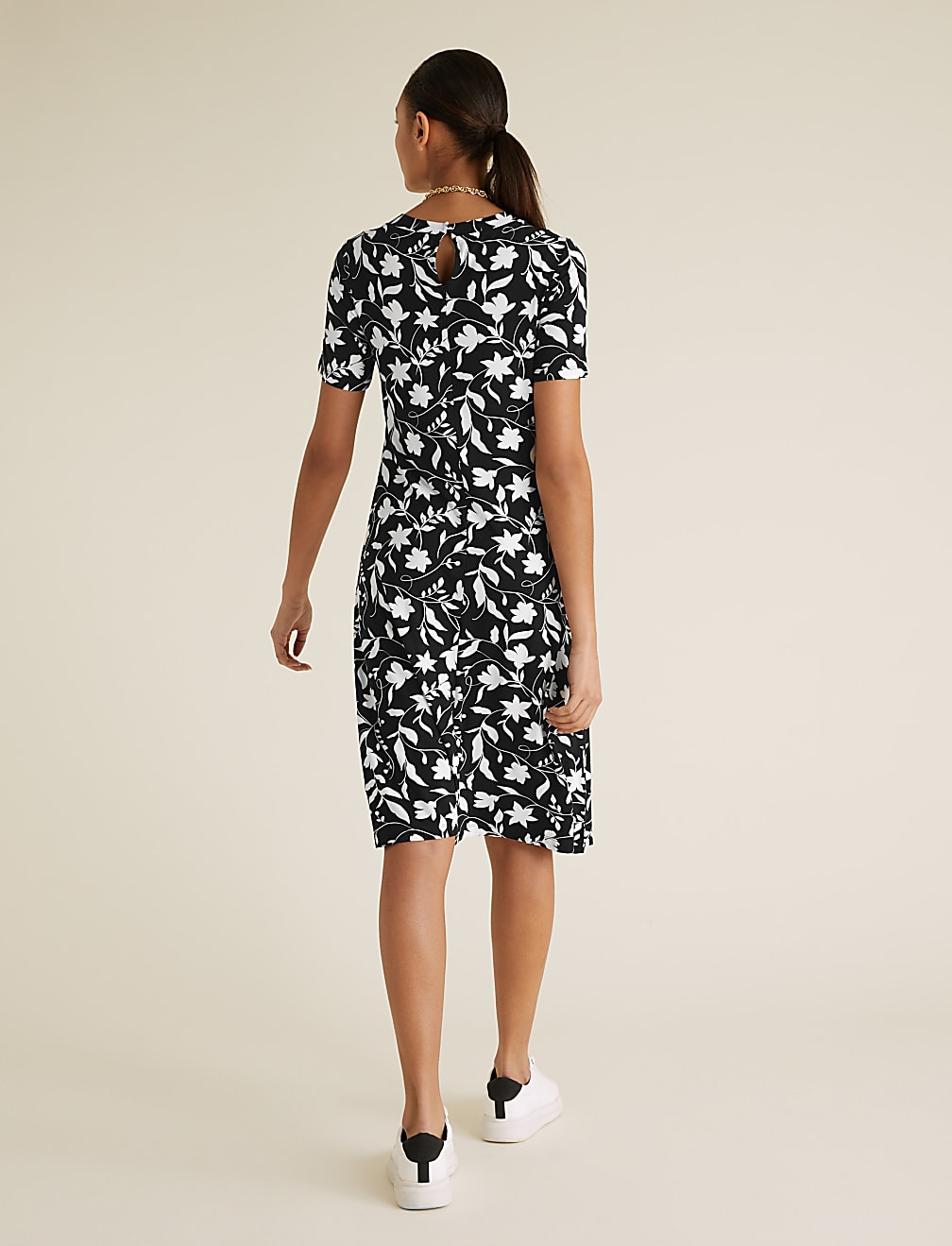 Floral Round Neck Swing Dress